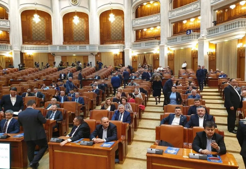 Nici un parlamentar PMP nu va fi prezent la vot pentru moțiunea de cenzură
