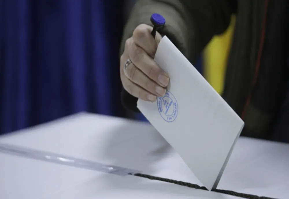 BEC a aprobat cererile PMP pentru renumărarea voturilor în Argeş şi Bucureşti