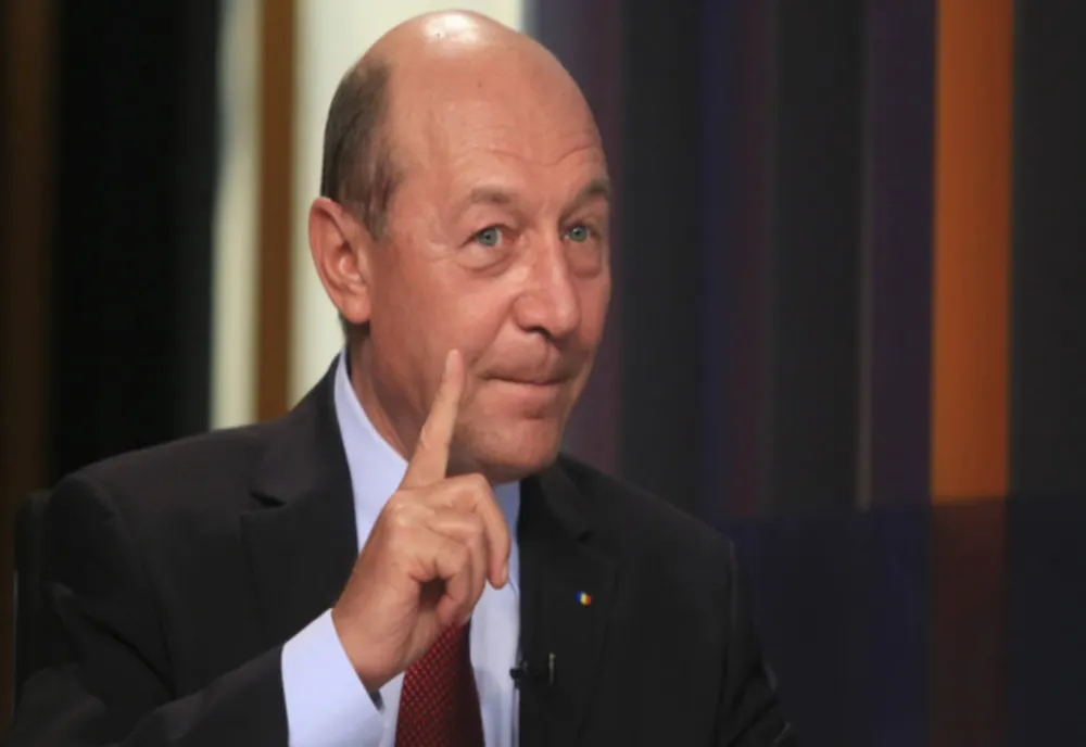 Traian Băsescu: ”Mă tem că vaccinul AstraZeneca trebuie distrus pentru că e prea ieftin”