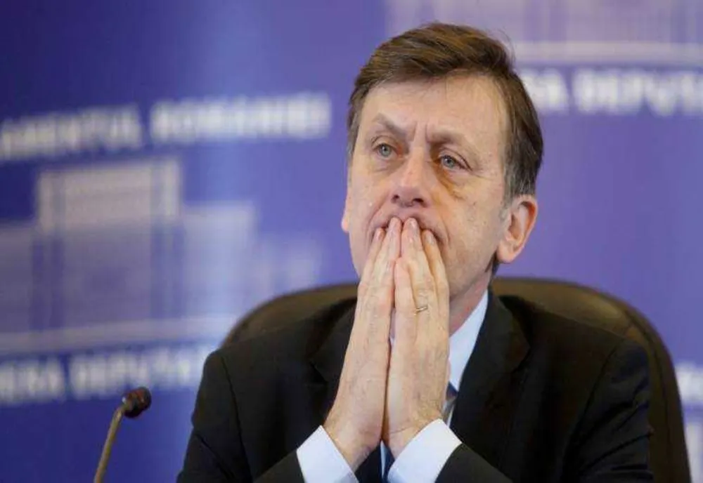 CRIN ANTONESCU: NU EXISTĂ ALTERNATIVĂ DE STABILITATE LA ACTUALA MAJORITATE PARLAMENTARĂ