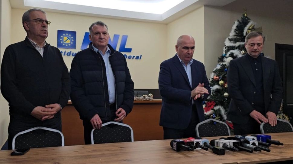 Cine este liberalul de top care ar coordona negocierile cu parlamentari din opoziție pentru blocarea moțiunii - SURSE