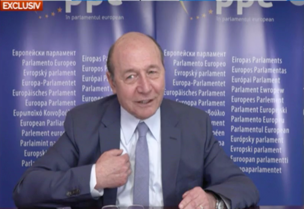 Băsescu: ”Este greu pentru USR care până au ajuns la guvernau strigau ticăloșii, iată acum au ajuns ei ticăloși”