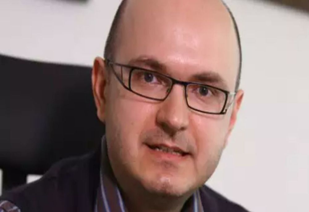 Orlando Nicoară, un biet Domn Goe care se ascunde după fusta mamițichii: cine deține, de fapt, firma care are drepturile TV în Liga 1