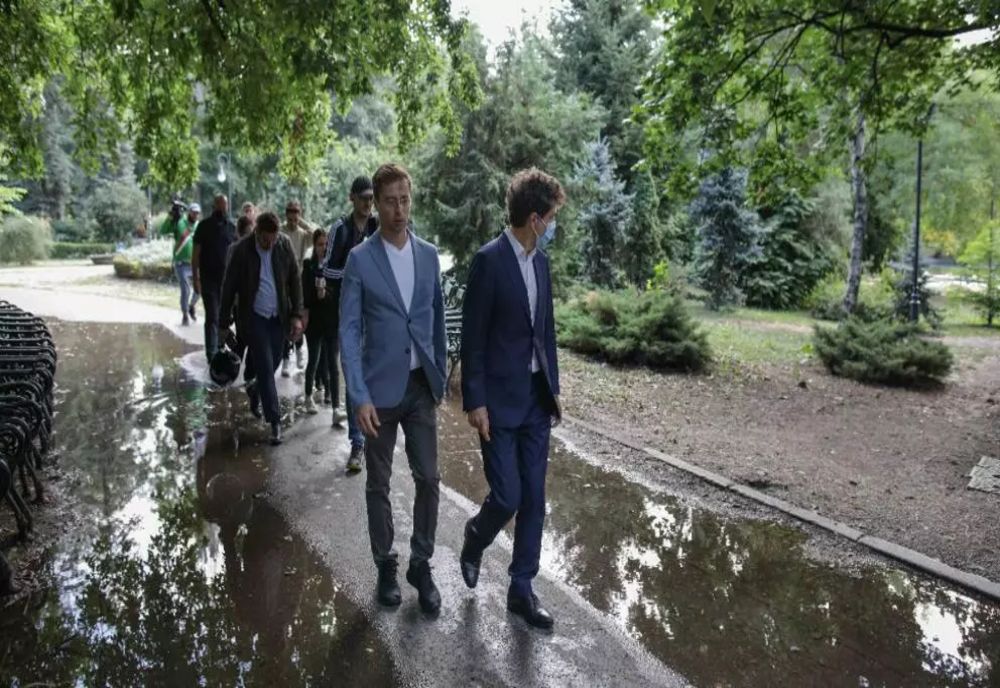 Traian Băsescu, amintiri de acum 4 ani: „Barna și Orban l-au plimbat pe Nicusor ca pe un urs în târg”