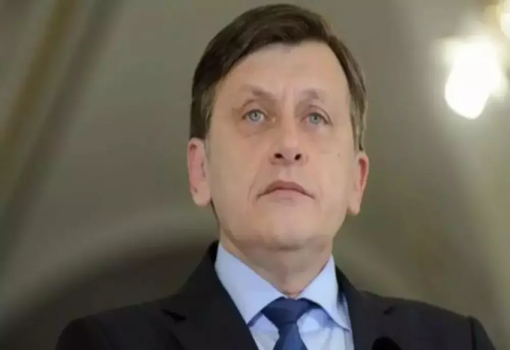 CRIN ANTONESCU SPUNE CĂ ESTE POSIBIL CA IOHANNIS SĂ-ȘI ANUNȚE LUNI RETRAGEREA, LA ÎNTÂLNIREA CU LIDERII DE COALIȚIE