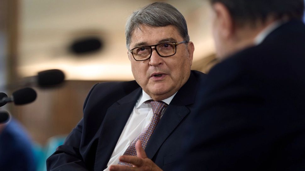 Emil Hurezeanu: Nicușor Dan are o lentoare în comunicarea cu românii. Lumea intră într-o etapă periculoasă