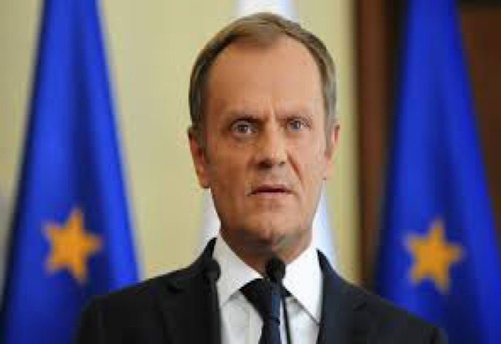 PREMIERUL POLONIEI, DONALD TUSK,  DESPRE GEORGE SIMION: RUSIA SE BUCURĂ!