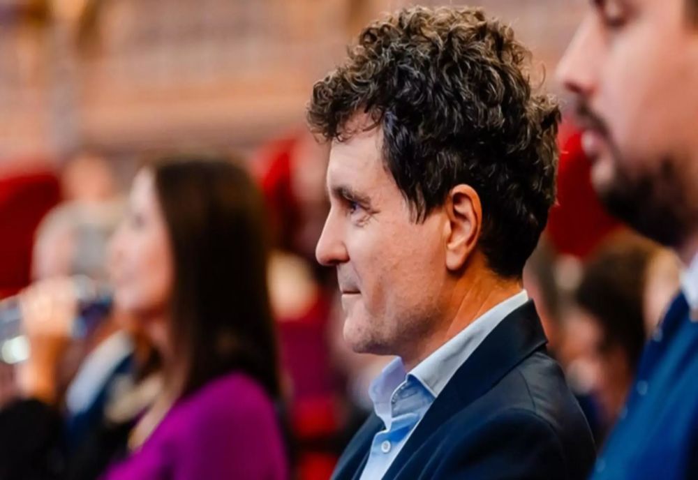 NICUȘOR DAN DESPRE ZBORURILE LUI IOHANNIS: "TRANSPARENȚA CHELTUIRII BANILOR CETĂȚENILOR TREBUIE SĂ DEVINĂ REGULĂ. E INADMISIBIL CA TIMP DE 10 ANI SĂ NU ȘTIM CÂȚI BANI CHELTUIEȘTE O INSTITUȚIE PUBLICĂ”