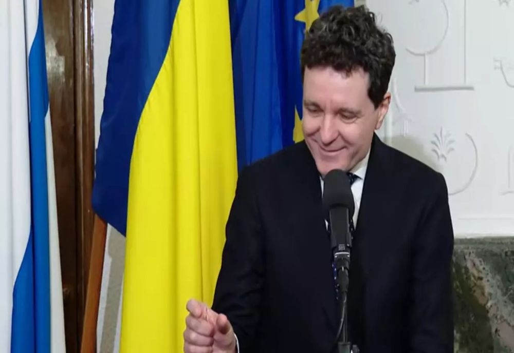 Teza de doctorat a lui Nicușor Dan, verificată de experți. Profesor: „Ridică mari semne de întrebare!”