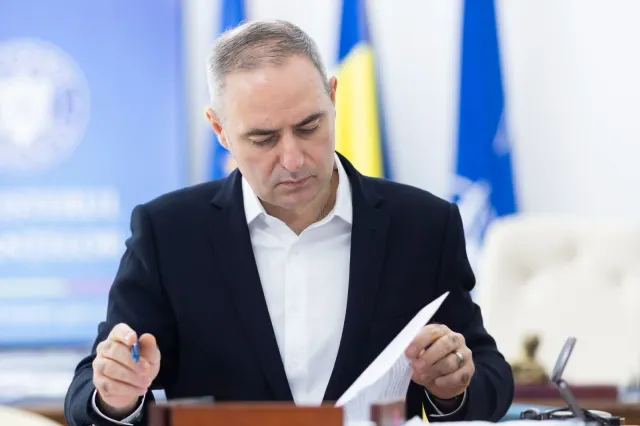Ministrul Finanțelor, despre criza politică: „Situația devine din ce în ce mai complicată”. Alexandru Nazare a discutat într-o singură zi cu două agenții de rating