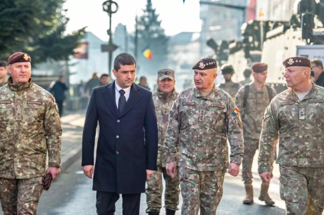 Au început înscrierile în învăţământul militar. Radu Miruţă: ”Nu toate profesiile schimbă destine. Unele însă pot apăra o ţară”